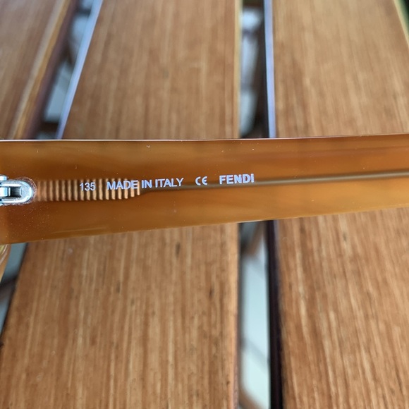 FENDI Sunglasses 🕶️ - Picture 6 of 8